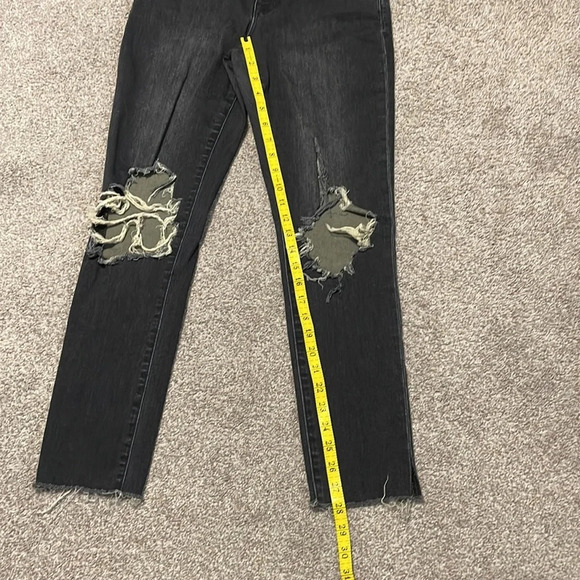 BDG Urban Outfitters Denim Black Twig Mid Rise Distressed Knee Raw Hem Jeans 28 - Picture 8 of 16